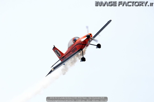 2019-10-12 Linate Airshow 01491 RV8 Team - Van Grunsven RV8